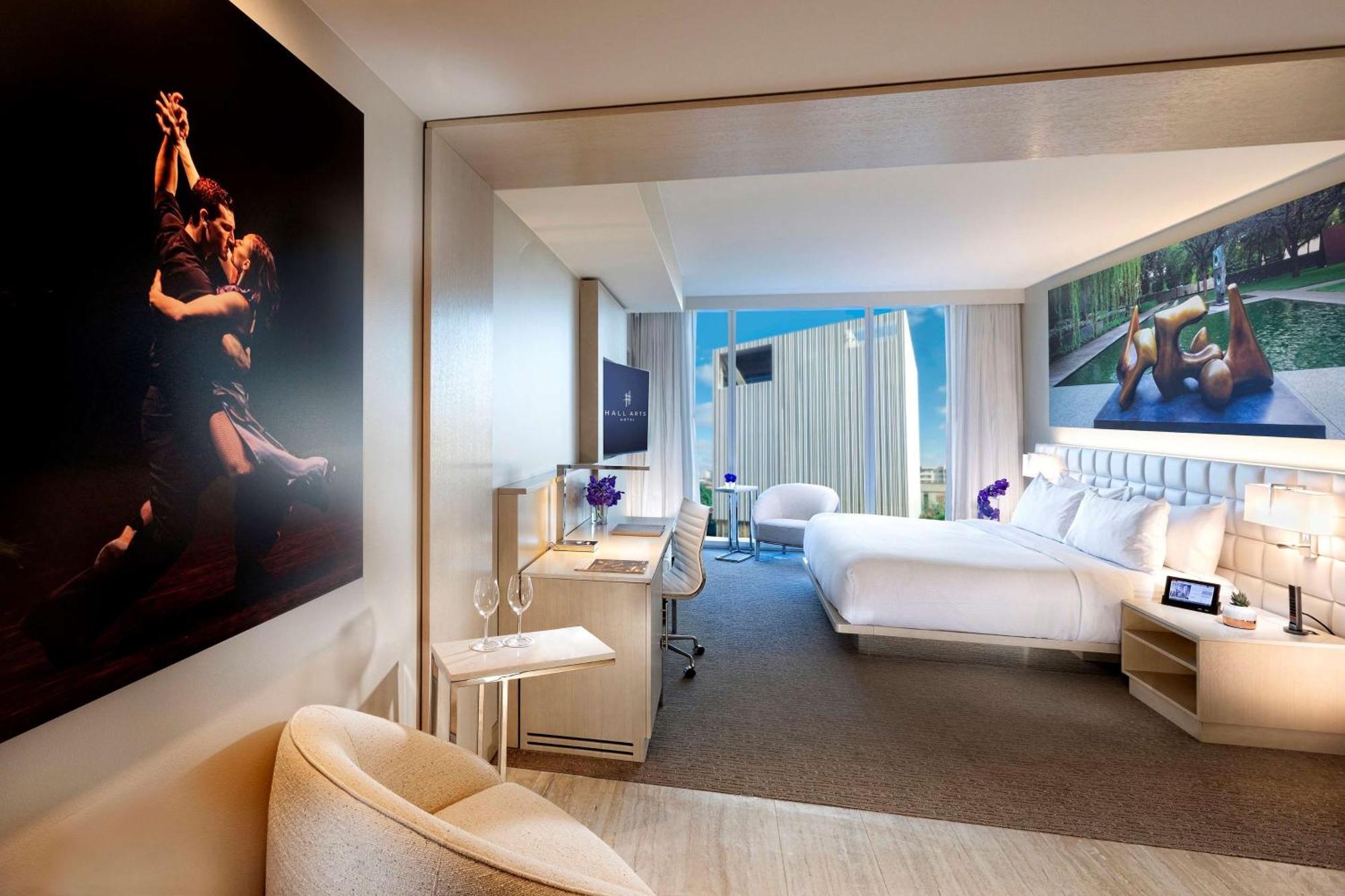 Hall Arts Dallas, Curio Collection By Hilton Hotel 5*